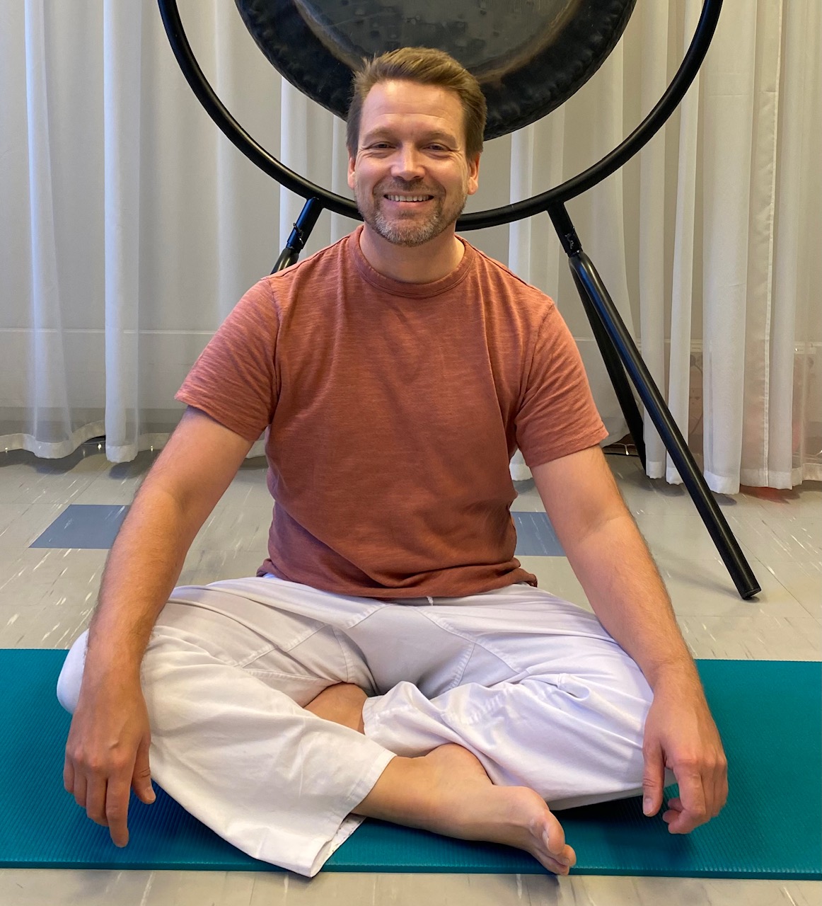 Intuitiivisen joogaopettajan koulutus